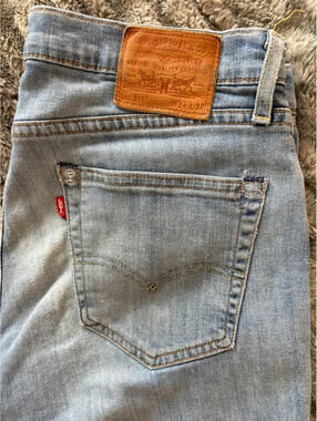 Levis Premium 511 Slim Taper Men's Lightweight Jeans Sz 34x32 Light Blue Wash